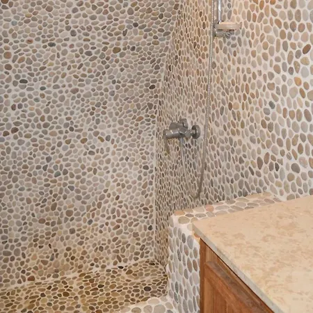 Four Bedroom Holiday In Ville Di Paraso